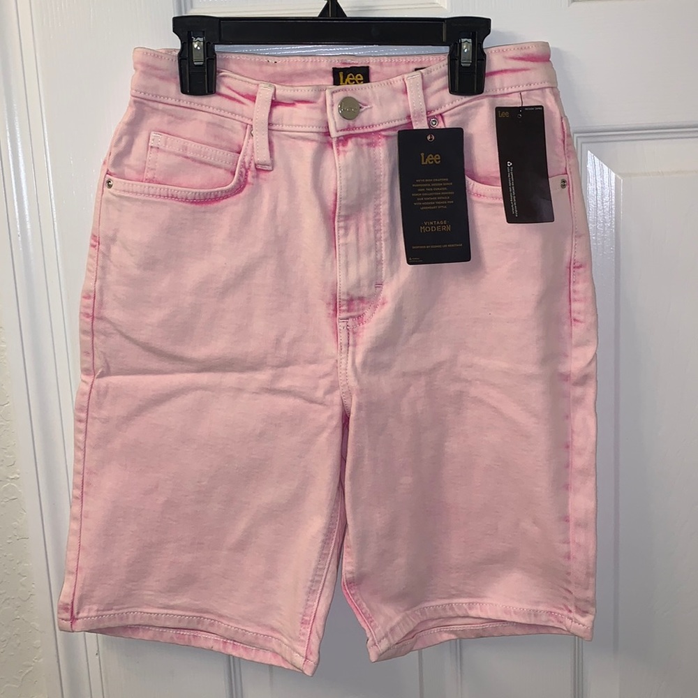 Lee Modern VTG High Rise Bermuda shorts in Berry Pink Acid